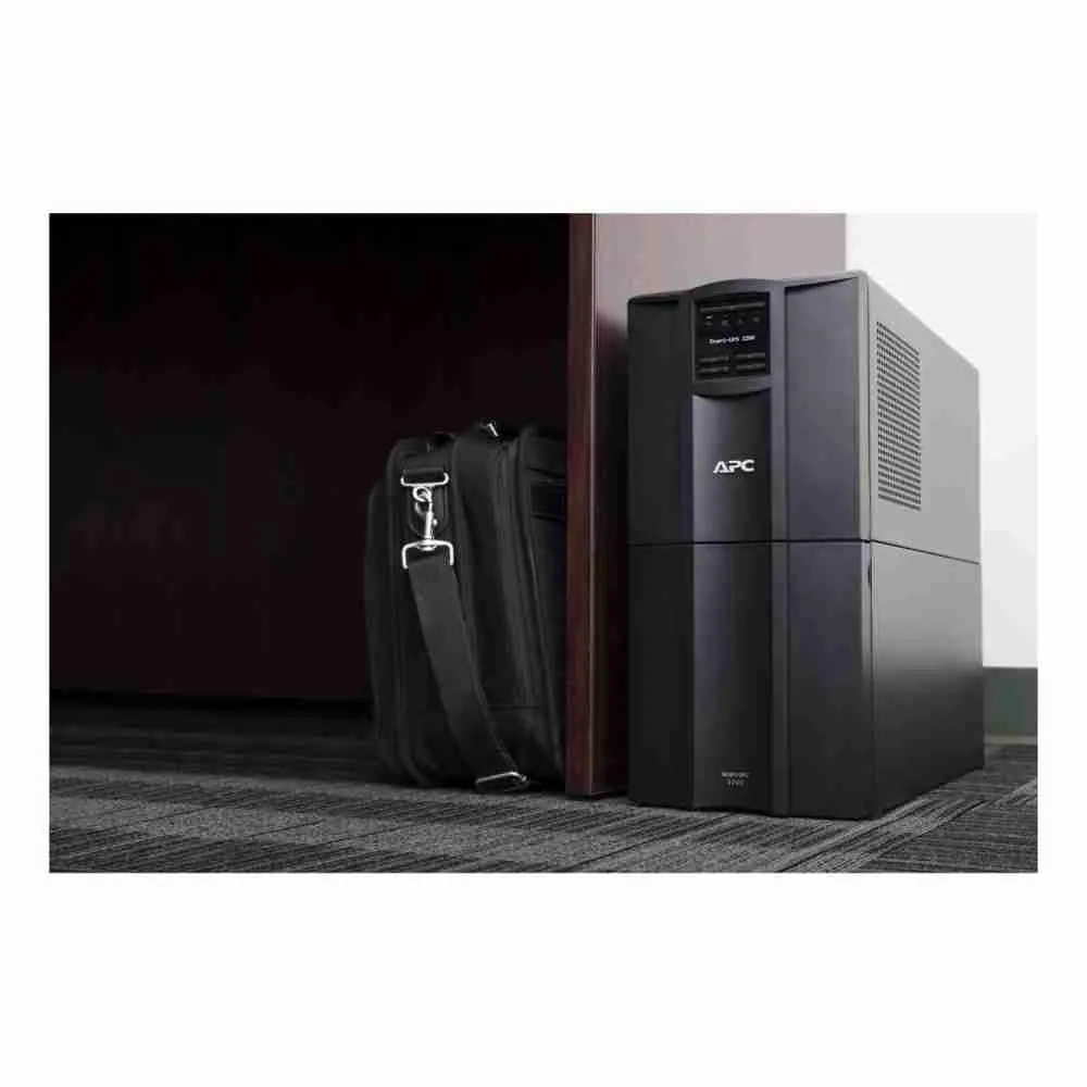APC SMT2200IC 2200 VA 1980 Watts Smart-UPS 2200VA LCD 230V - Image 3
